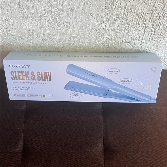 FOXAE sleek & Slay Wide Flat Iron Accessories - # 1173+ FoxyBae Sleek & Slay Ceramic Flat Iron